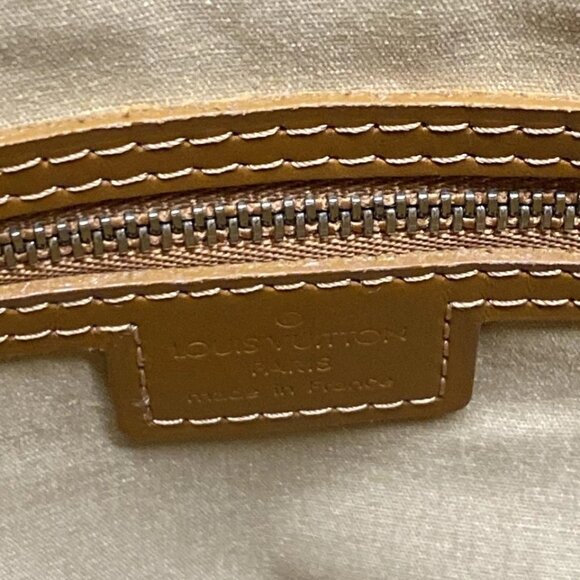 LOUIS VUITTON Lucille GM Beige Monogram Mini - Handbag  347-052025 - Picture 10 of 11